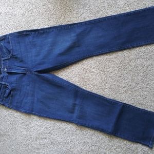 Women's Levi's jeans
